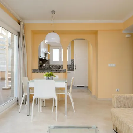 Beachfront Apartmán